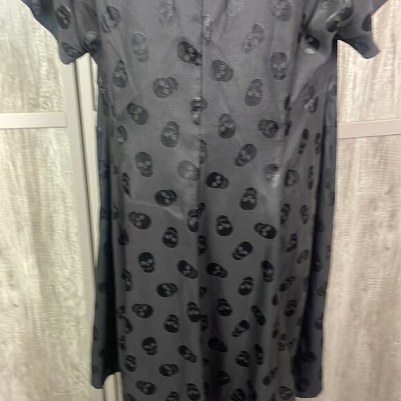 New! Torrid Black s/s jacquard sweetheart button front skull dress women's 0/12 - Picture 2 of 13